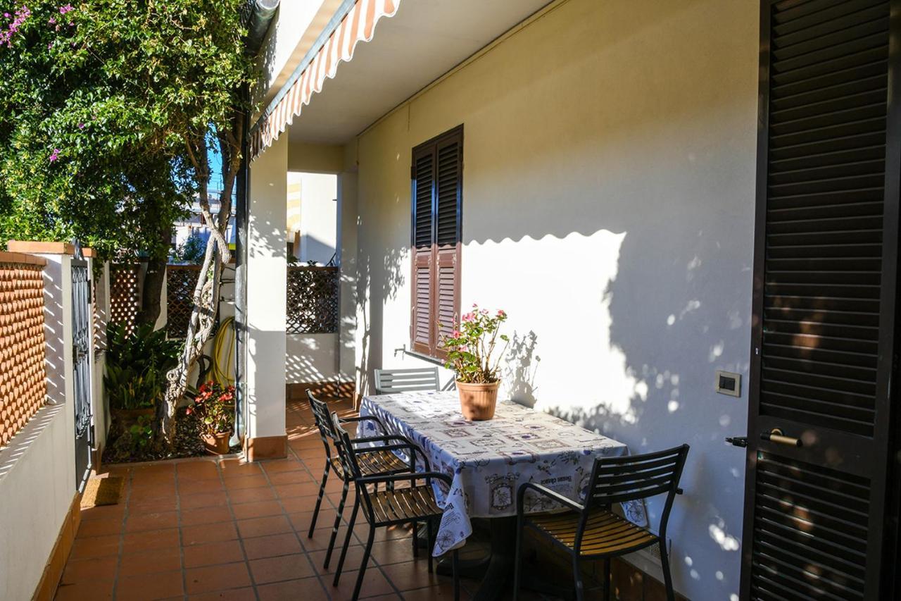 Casa Zafferano Guest House Albenga Exterior photo
