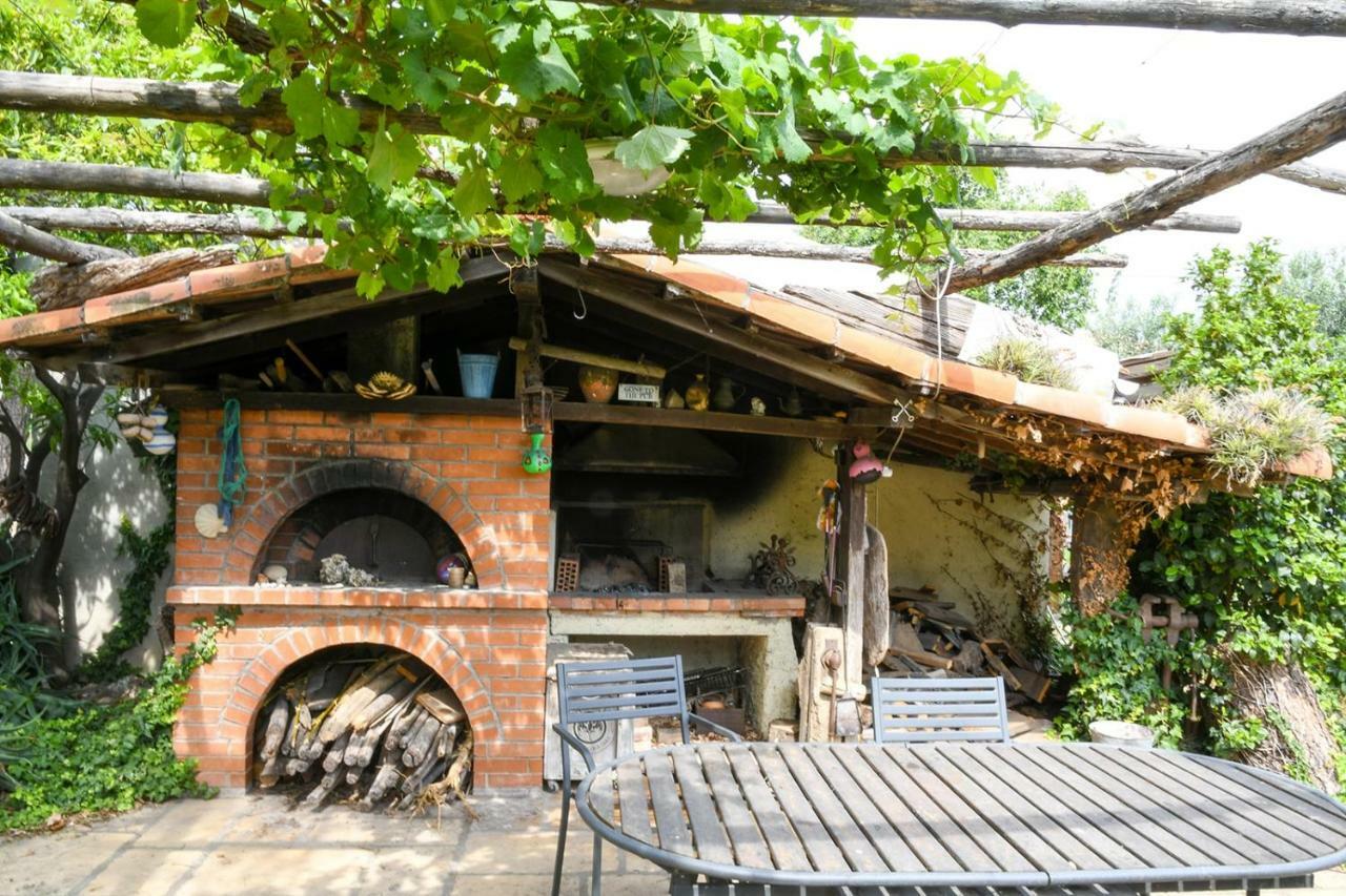 Casa Zafferano Guest House Albenga Exterior photo