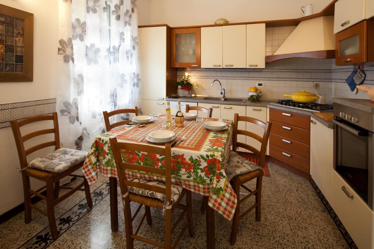 Casa Zafferano Guest House Albenga Exterior photo