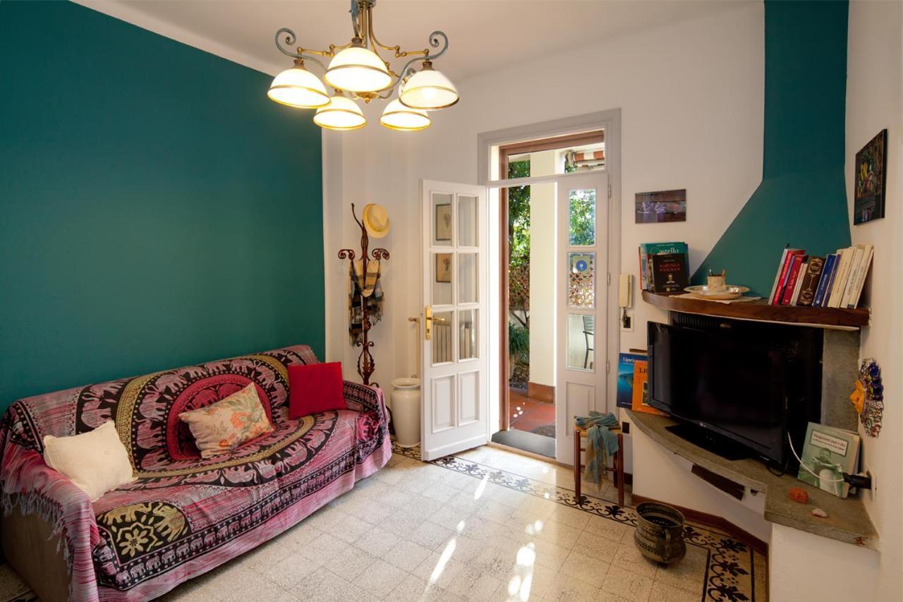 Casa Zafferano Guest House Albenga Exterior photo
